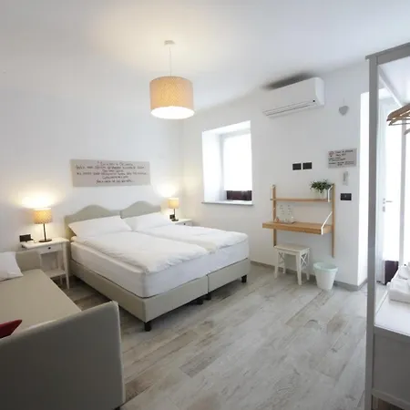 Cascina Cortese Bed & Breakfast *