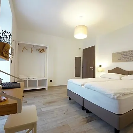 Cascina Cortese 3*